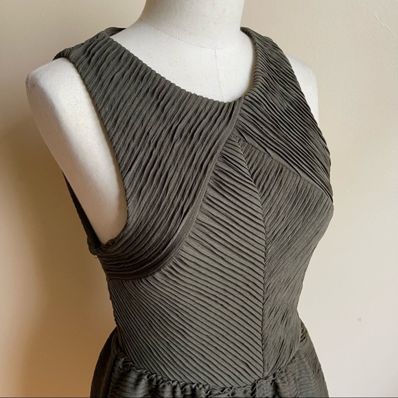 TOPSHOP | Textured Dress | size 10 - Picture 8 of 13